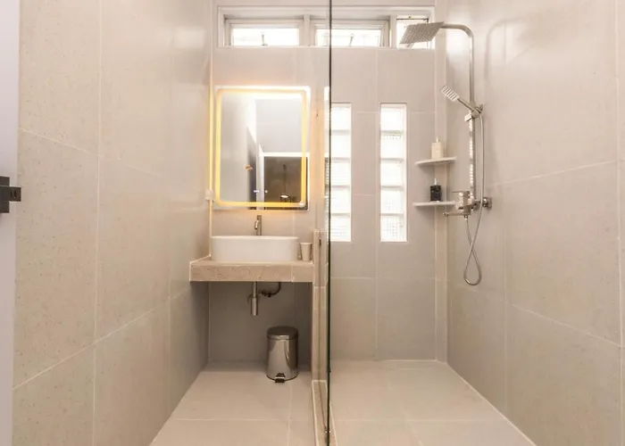 2 Bedrooms For 4 Guests With Kitchen At Heart Of Sathorn
