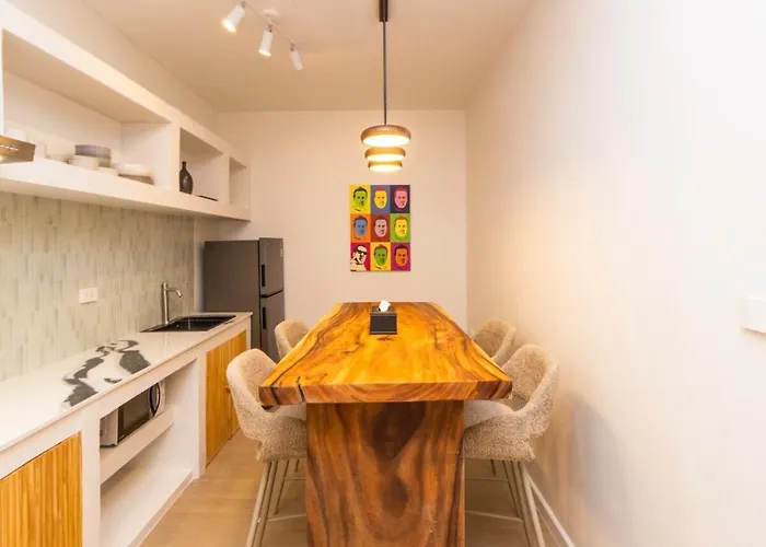2 Bedrooms For 4 Guests With Kitchen At Heart Of Sathorn 曼谷
